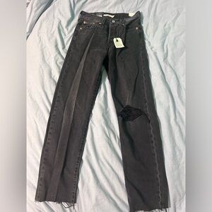 Brand New Levi straight leg high waisted washed black jeans, size 25